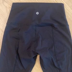 Lululemon scalloped ends size 6